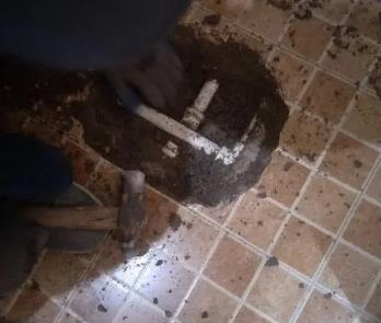 洞头卫生间漏水维修公司为您分享下卫生间渗水如何处理及注意事项